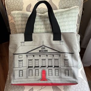 AUTHENTIC! Love Moschino Storefront large tote bag